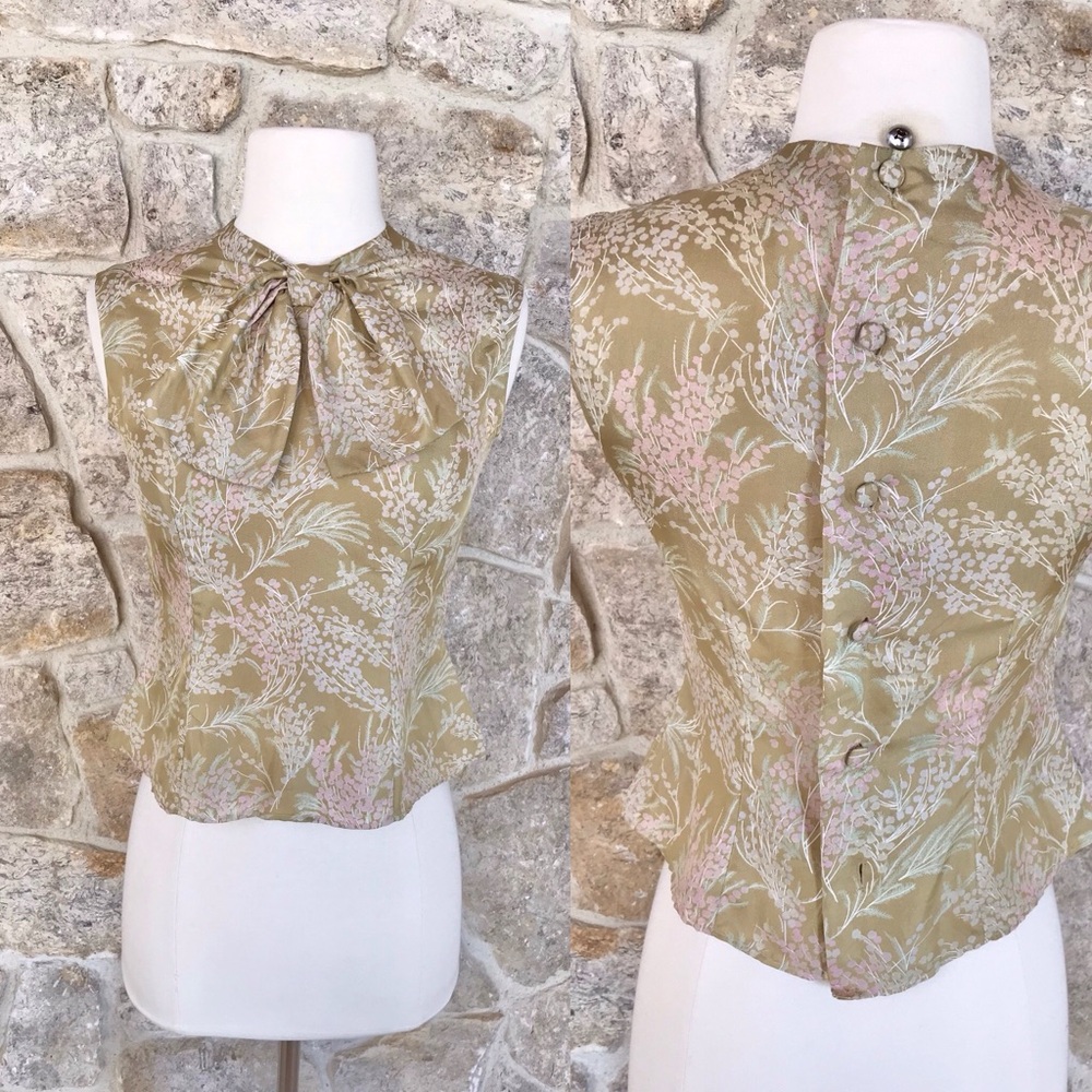 Vintage 1960s 1970s Beautiful Pastel Floral Silk Back Button Blouse with Bow - Picture 3 of 15